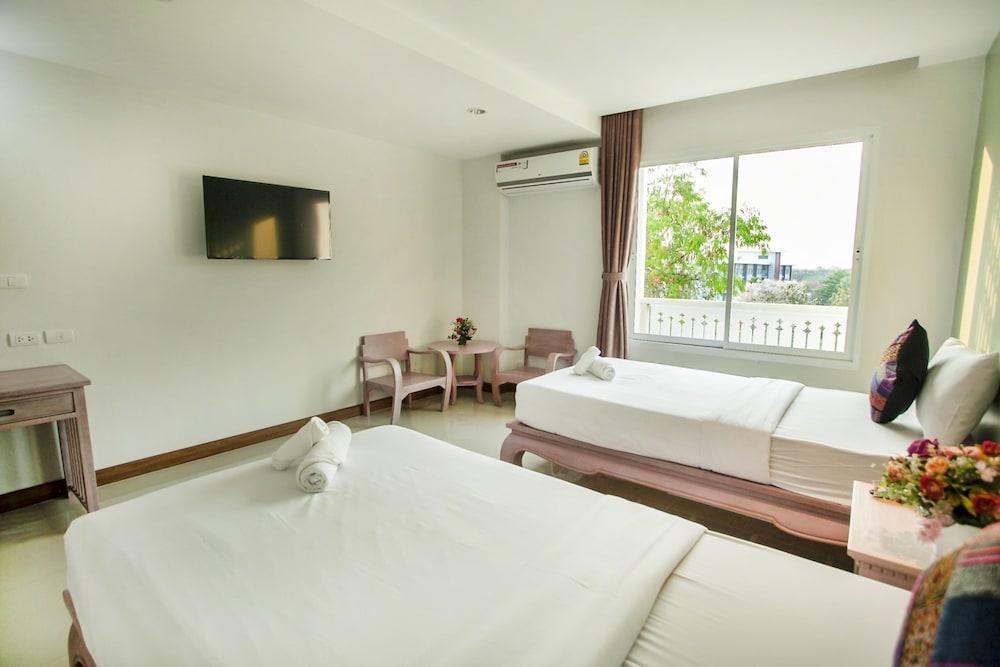 At Ruam Chok Hotel Τσιάνγκ Μάι Εξωτερικό φωτογραφία