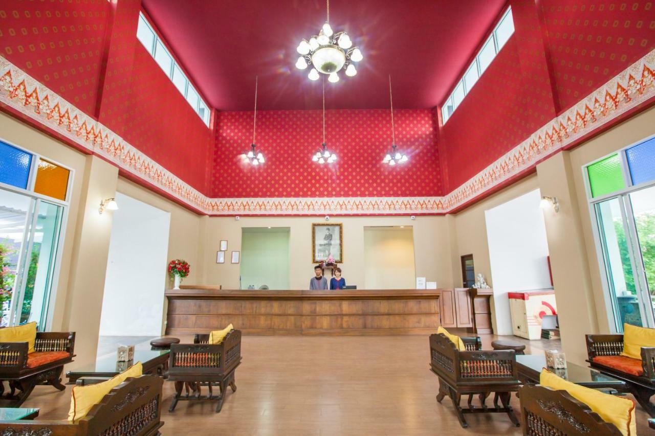 At Ruam Chok Hotel Τσιάνγκ Μάι Εξωτερικό φωτογραφία